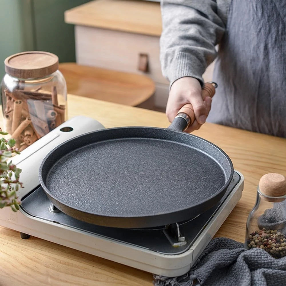 20cm Pre-Seasoned Cast Iron Skillet | Non-Stick Frying Pan for Stove, Oven, Grill & Campfire
