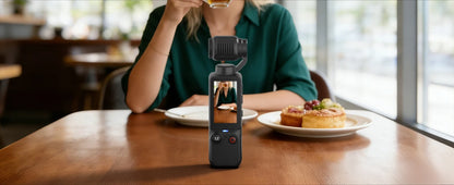 4K Portable Vlog Camera | 180° Rotatable Lens, 1.9" HD Screen, Built-in Fill Light & 2000mAh Battery — Black / White