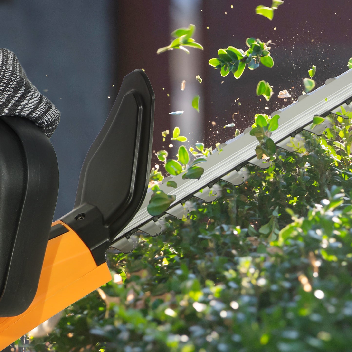 Outsunny 20 Inch Cordless Hedge Trimmer | 18V Cutter